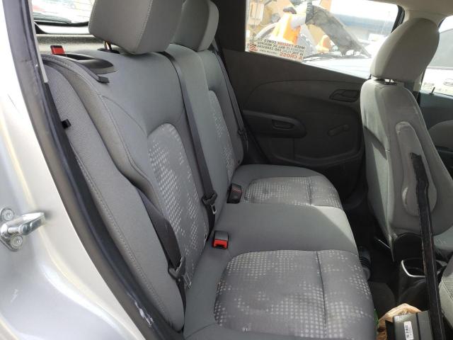 1G1JB6SH1G4185580 - 2016 CHEVROLET SONIC LS SILVER photo 6