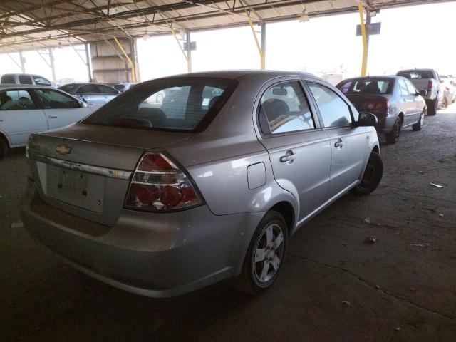 KL1TD56658B050829 - 2008 CHEVROLET AVEO BASE GRAY photo 4