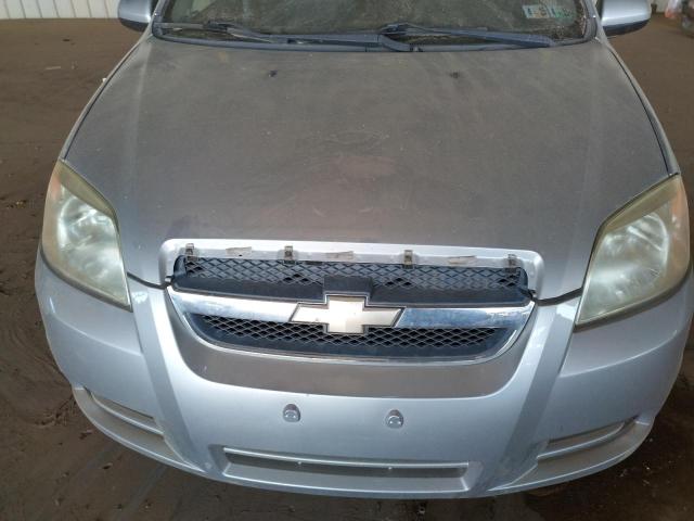 KL1TD56658B050829 - 2008 CHEVROLET AVEO BASE GRAY photo 9