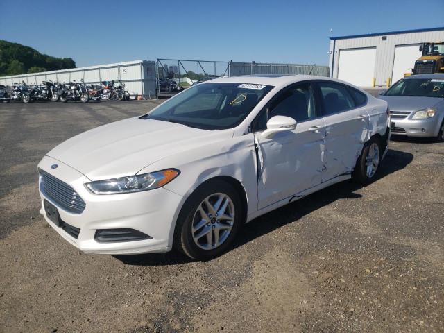 3FA6P0HR6DR278082 - 2013 FORD FUSION SE WHITE photo 2