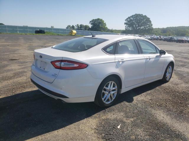 3FA6P0HR6DR278082 - 2013 FORD FUSION SE WHITE photo 4