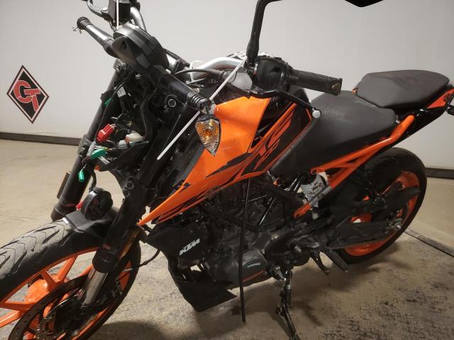 MD2JPC40XNC037276 - 2022 KTM 200 DUKE ORANGE photo 9