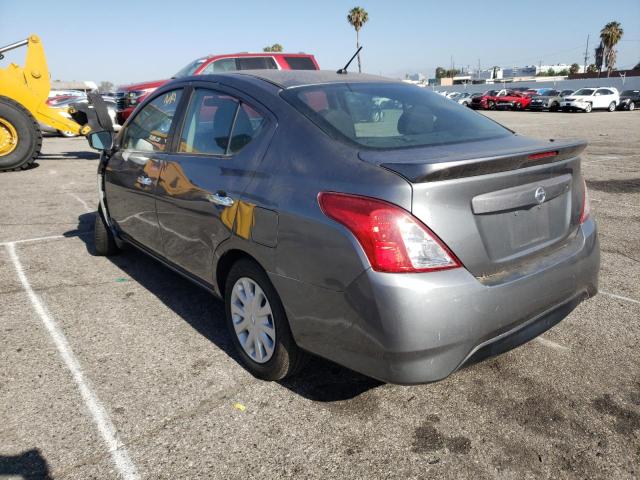 3N1CN7AP5JL866741 - 2018 NISSAN VERSA S GRAY photo 3