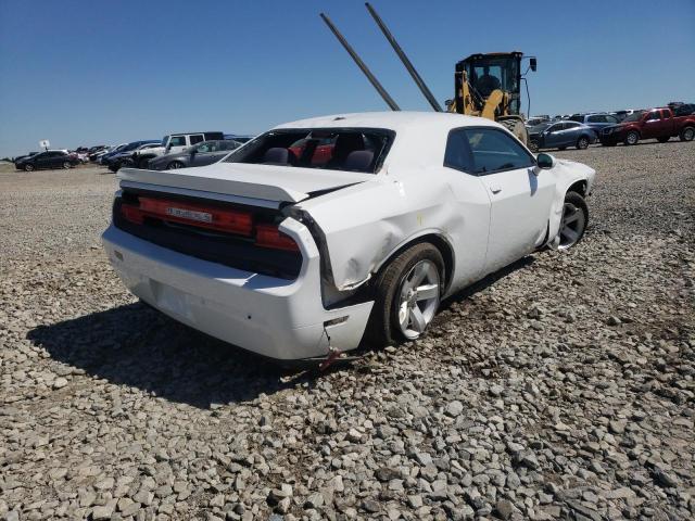 2C3CDYAG7EH153512 - 2014 DODGE CHALLENGER WHITE photo 4