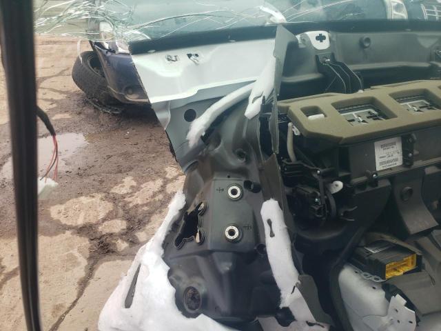 2C3CDXGJ3KH661811 - 2019 DODGE CHARGER SC WHITE photo 8