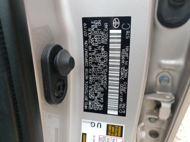 JTDKARFP2L3132307 - 2020 TOYOTA PRIUS PRIM 奶油色 照片 10