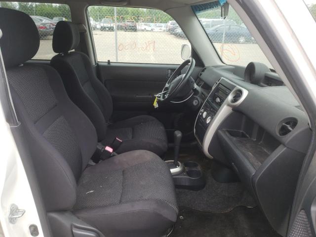 JTLKT324950202171 - 2005 TOYOTA SCION XB 白色 照片 5
