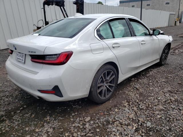 3MW5R7J00N8C43112 - 2022 BMW 330XI WHITE photo 4