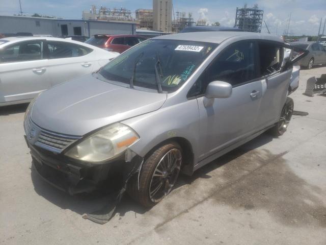 3N1BC13E77L396960 - 2007 NISSAN VERSA S SILVER photo 2