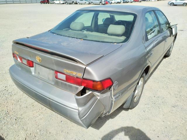 4T1BG22K7VU155283 - 1997 TOYOTA CAMRY CE GRAY photo 4