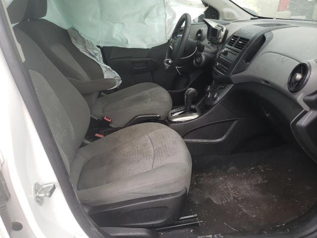 1G1JA6SH6C4188312 - 2012 CHEVROLET SONIC LS WHITE photo 5