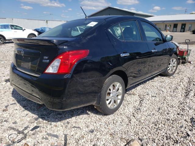 3N1CN7AP7JL800286 - 2018 NISSAN VERSA S BLACK photo 4