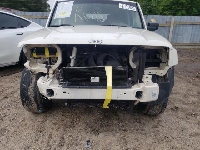 1J4RG4GT8AC113165 - 2010 JEEP COMMANDER 白色 照片 9