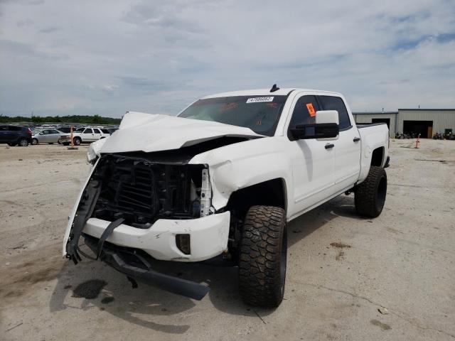 3GCUKREC5JG365502 - 2018 CHEVROLET SILVERADO WHITE photo 2