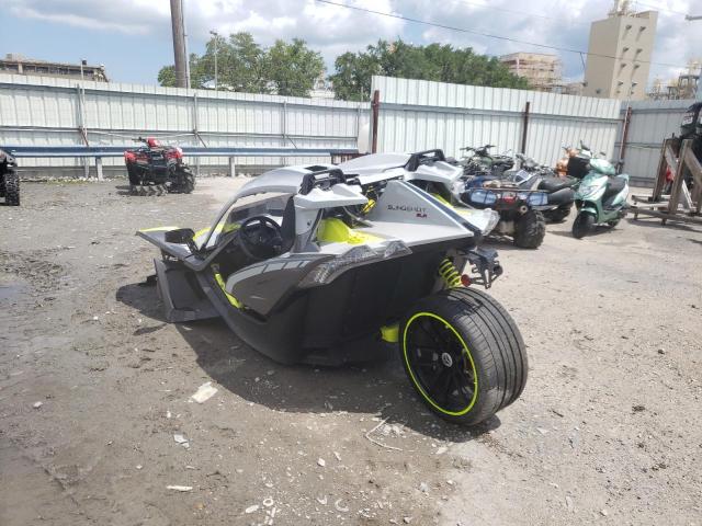 57XAARFAXJ8125104 - 2018 POLARIS SLINGSHOT TWO TONE photo 3