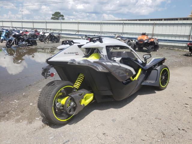 57XAARFAXJ8125104 - 2018 POLARIS SLINGSHOT TWO TONE photo 4