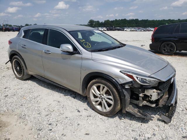 SJKCH5CP2HA019826 - 2017 INFINITI QX30 BASE SILVER photo 1