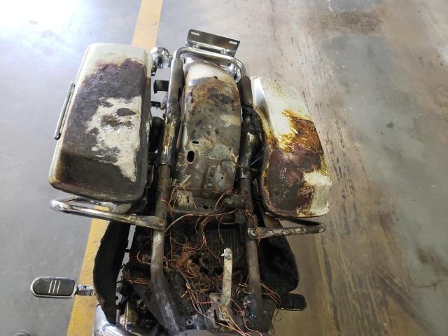 1HD1FC4168Y696687 - 2008 HARLEY-DAVIDSON FLHTCUI 烧焦的 照片 6