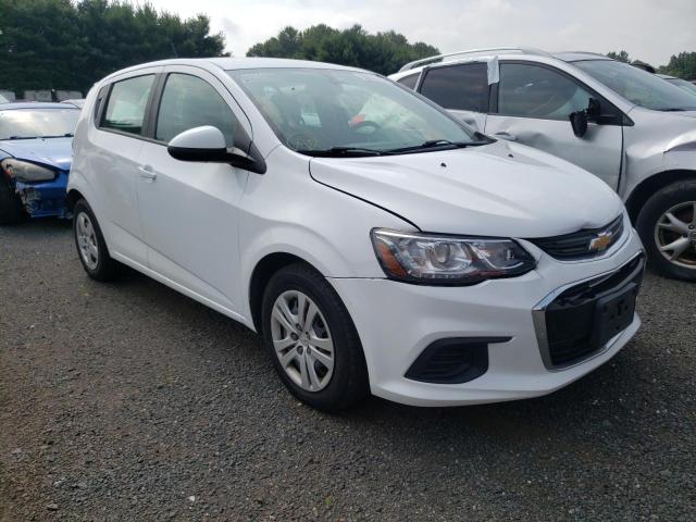 1G1JG6SB2K4104088 - 2019 CHEVROLET SONIC WHITE photo 1