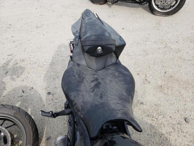 JYARM38E6NA002524 - 2022 YAMAHA YZFR7 BLACK photo 6