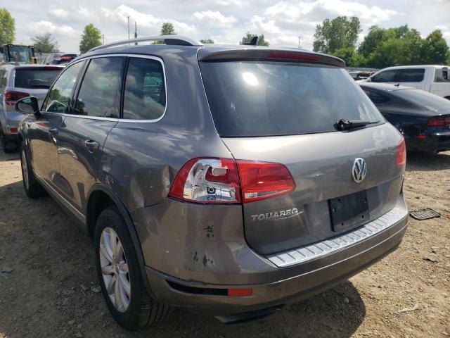 WVGEF9BP0CD007591 - 2012 VOLKSWAGEN TOUAREG V6 GRAY photo 9