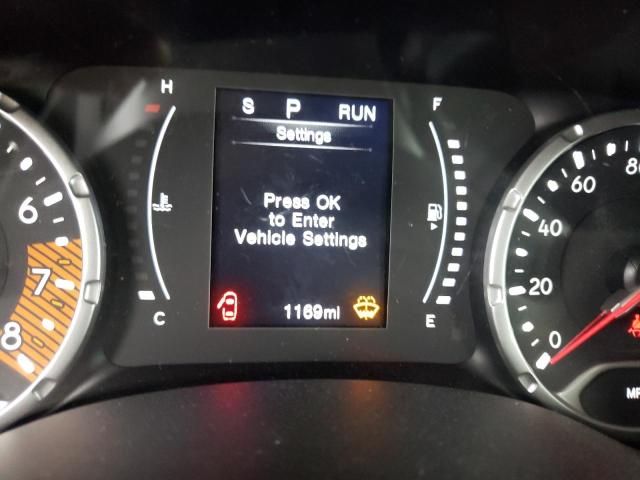 ZACNJDAB1MPN15631 - 2021 JEEP RENEGADE S SILVER photo 8