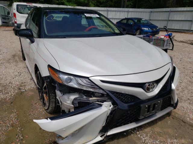 4T1B61HK9JU012124 - 2018 TOYOTA CAMRY XSE WHITE photo 9