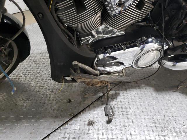 5VPTW36N2G3050814 - 2016 VICTORY MOTORCYCLES CROSS COUN Noir photo 10