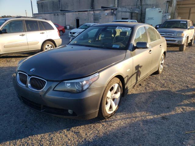 WBANE73537CM49623 - 2007 BMW 5 SERIES GRAY photo 2