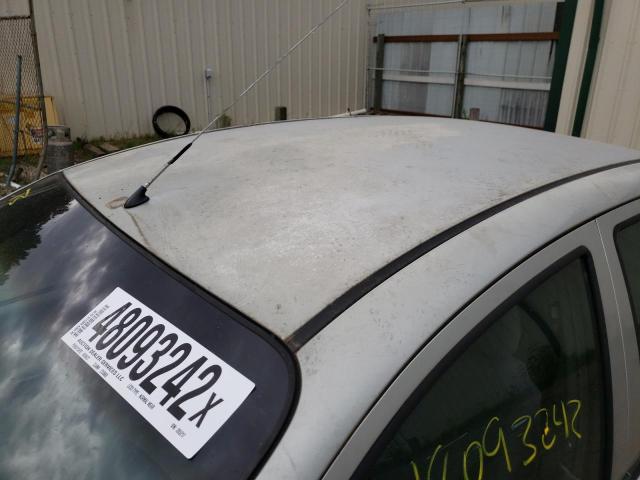 KL1TJ52674B265217 - 2004 CHEVROLET AVEO LS 银色 照片 9