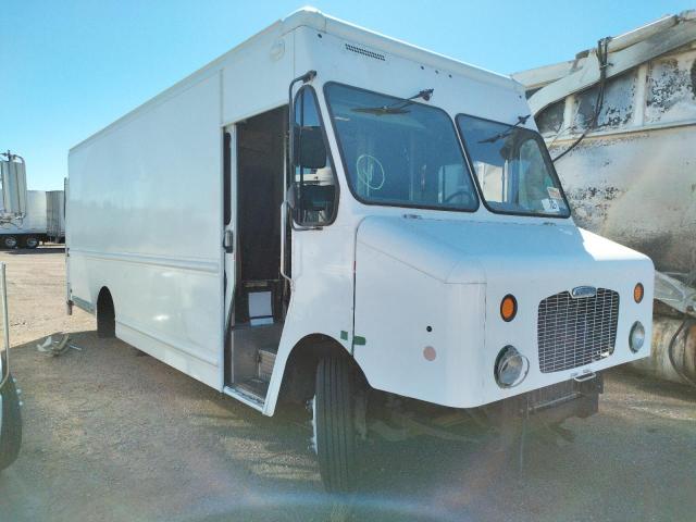 4UZAAPDU4ACAS1553 - 2010 FREIGHTLINER CHASSIS M WHITE photo 1