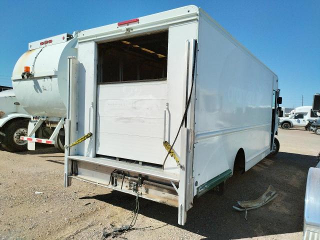 4UZAAPDU4ACAS1553 - 2010 FREIGHTLINER CHASSIS M WHITE photo 4