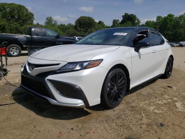 4T1K61AK6NU023677 - 2022 TOYOTA CAMRY XSE WHITE photo 2