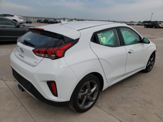 KMHTG6AF9KU017739 - 2019 HYUNDAI VELOSTER B WHITE photo 4