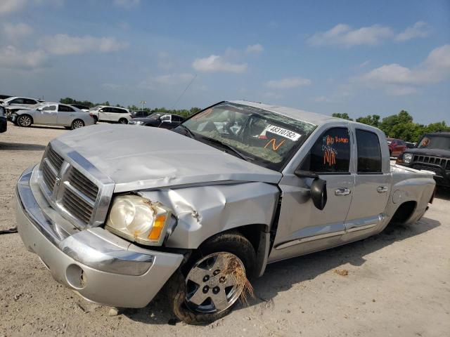 1D7HW58K35S273682 - 2005 DODGE DAKOTA QUA SILVER photo 2