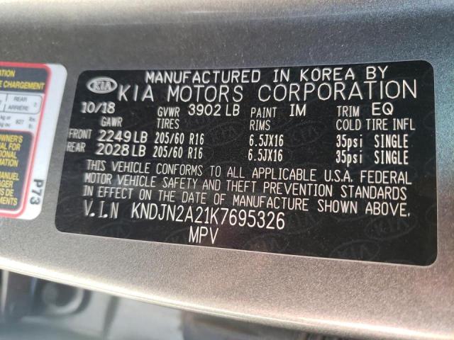 KNDJN2A21K7695326 - 2019 KIA SOUL GRAY photo 10