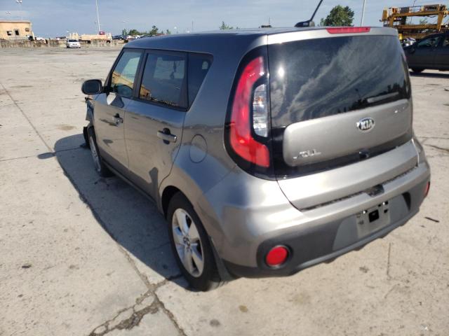 KNDJN2A21K7695326 - 2019 KIA SOUL GRAY photo 3