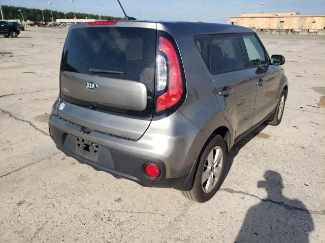 KNDJN2A21K7695326 - 2019 KIA SOUL GRAY photo 4