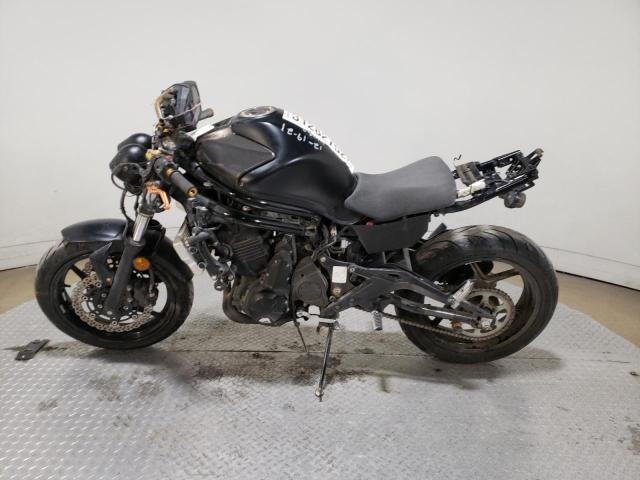 JKAEXEE19EDA15819 - 2014 KAWASAKI EX650 E BLACK photo 3