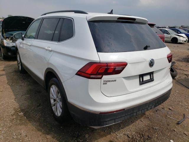 3VV2B7AX8JM035618 - 2018 VOLKSWAGEN TIGUAN SE WHITE photo 3