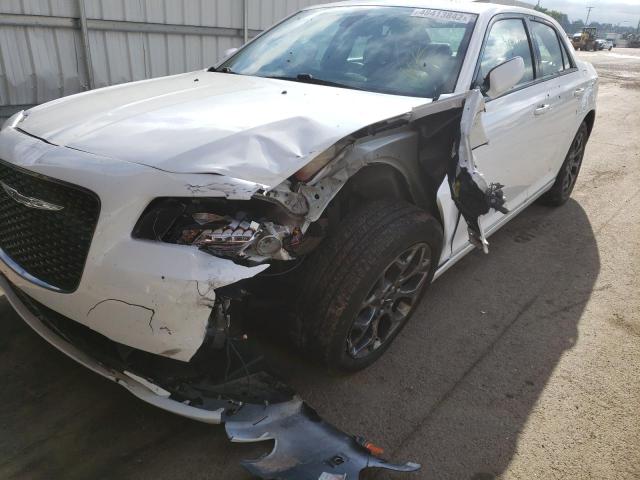 2C3CCAGG5GH349405 - 2016 CHRYSLER 300 S WHITE photo 9