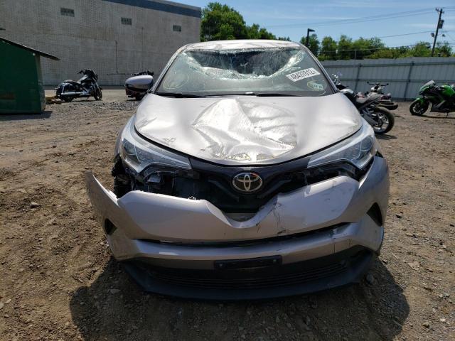 NMTKHMBX0KR098724 - 2019 TOYOTA C-HR XLE SILVER photo 9