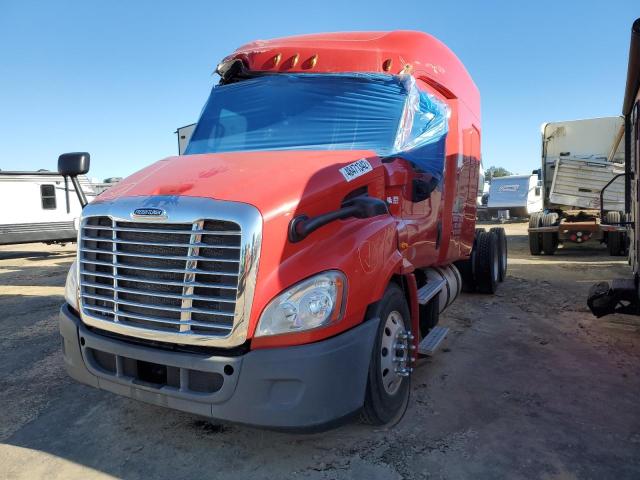 3AKJGHDV8FSGR1094 - 2015 FREIGHTLINER CASCADIA RED photo 2