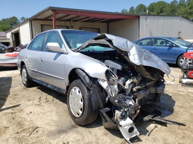 1HGCG56472A107707 - 2002 HONDA ACCORD LX SILVER photo 1