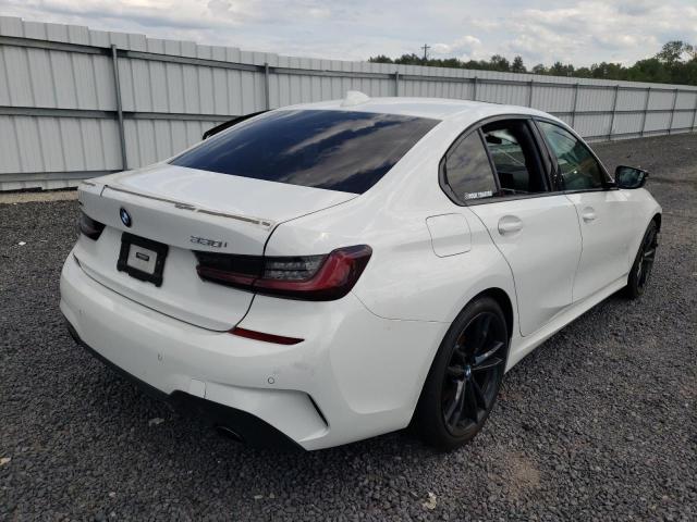 3MW5R7J06N8C34432 - 2022 BMW 330XI WHITE photo 4