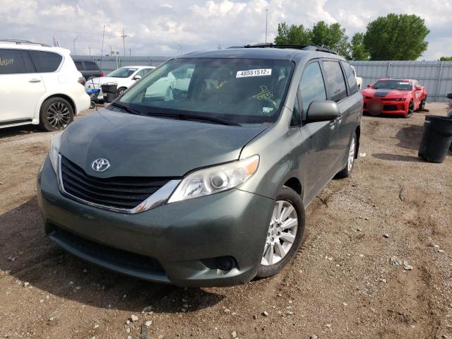 5TDJK3DC5DS050951 - 2013 TOYOTA SIENNA LE GREEN photo 2