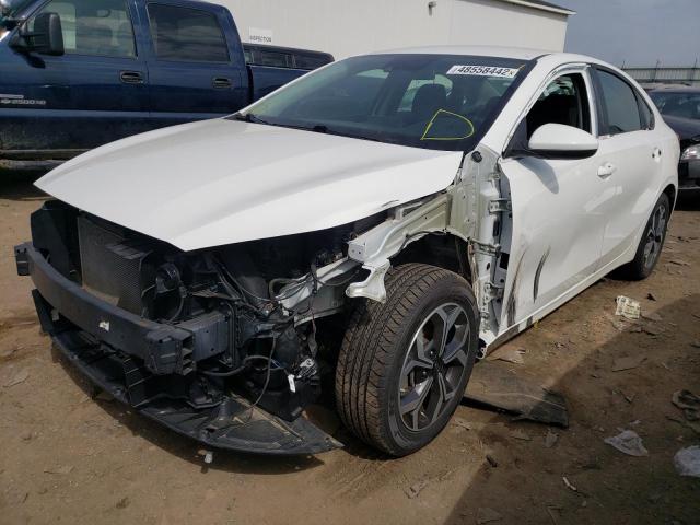 3KPF24AD1KE076978 - 2019 KIA FORTE FE WHITE photo 2