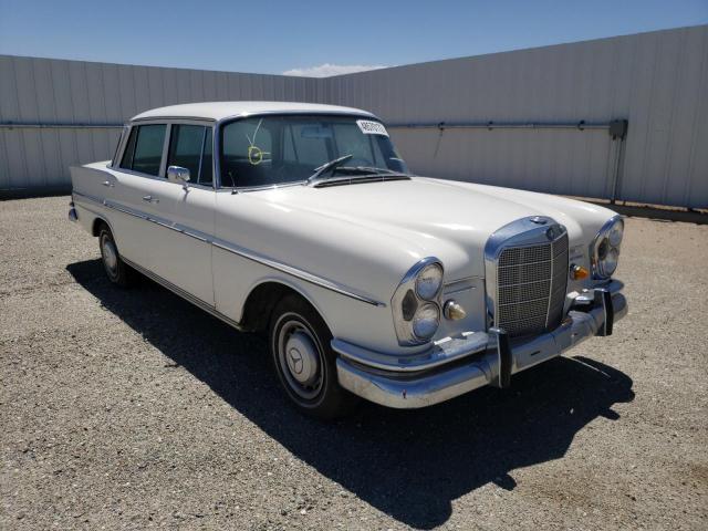 11101012070454 - 1966 MERCEDES-BENZ 230S WHITE photo 1