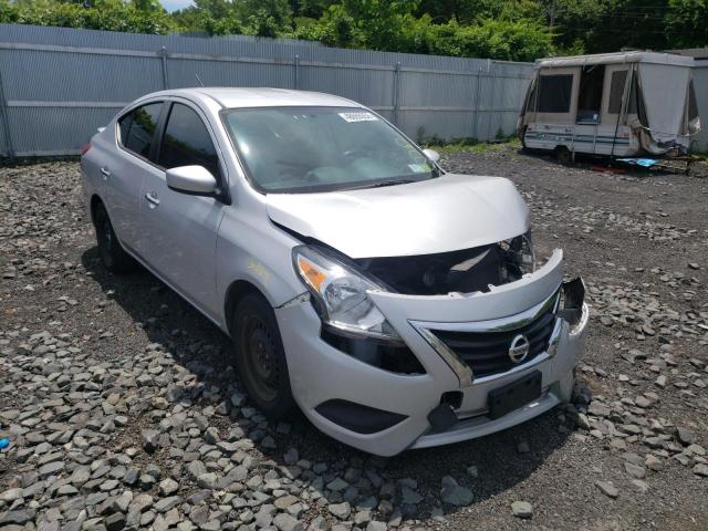 3N1CN7AP8HK454037 - 2017 NISSAN VERSA S SILVER photo 1