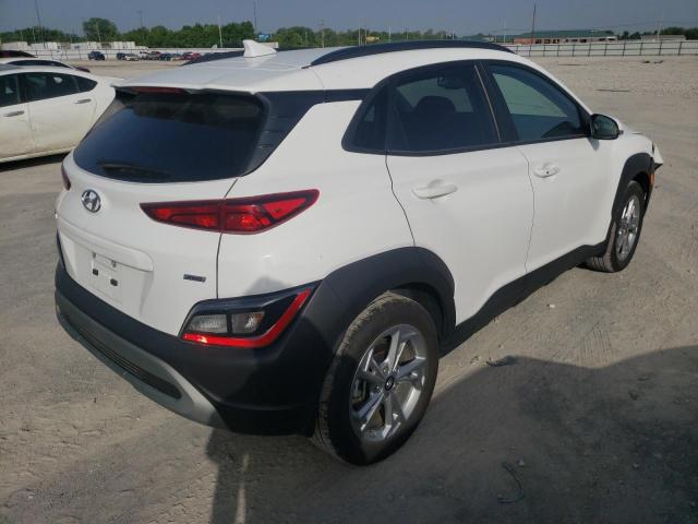 KM8K6CAB8NU805118 - 2022 HYUNDAI KONA SEL WHITE photo 4